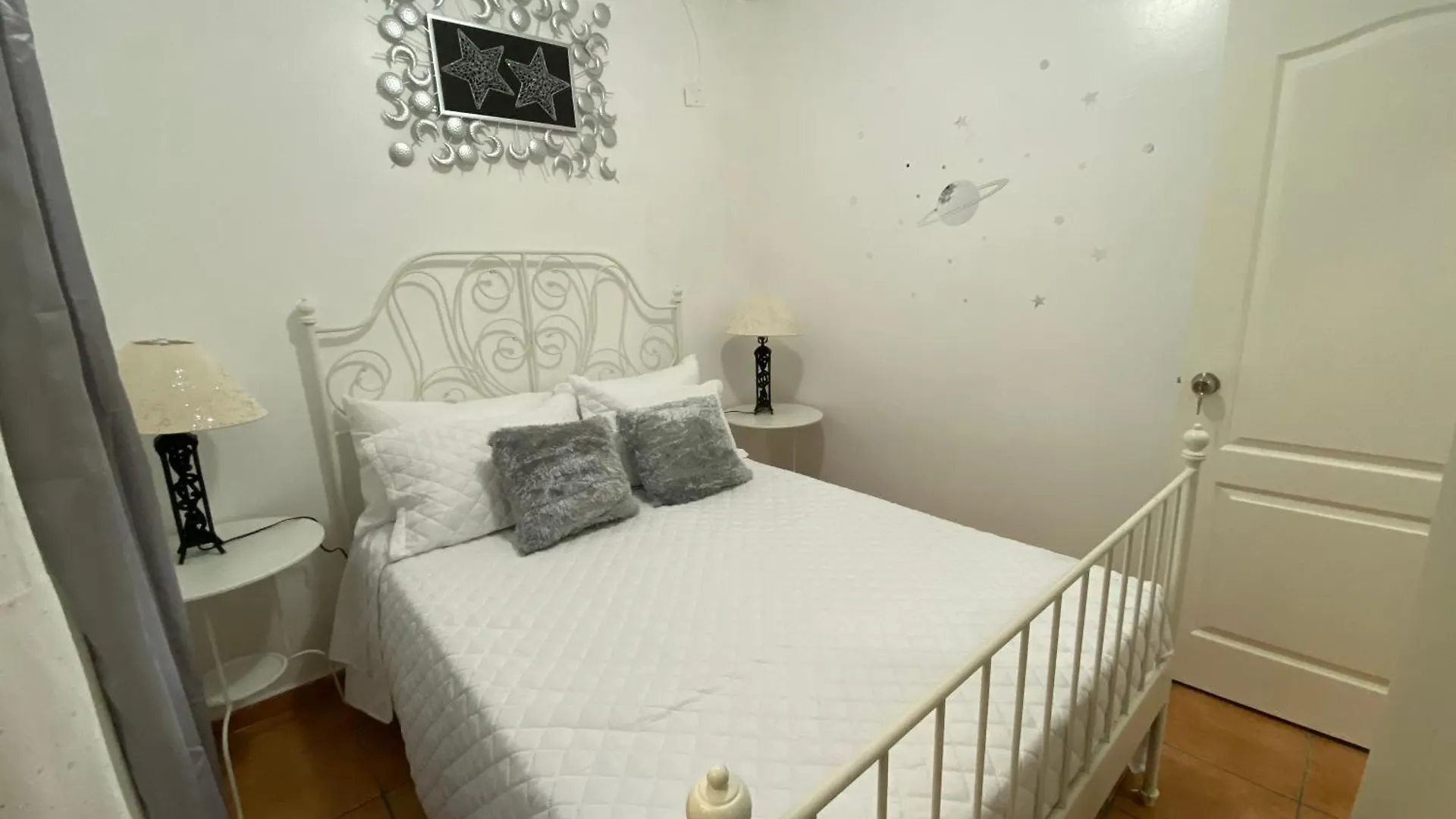 ZONA COLONIAL 2 habitaciones+wifi+balcon apartamento completo Santo Domingo Appartamento