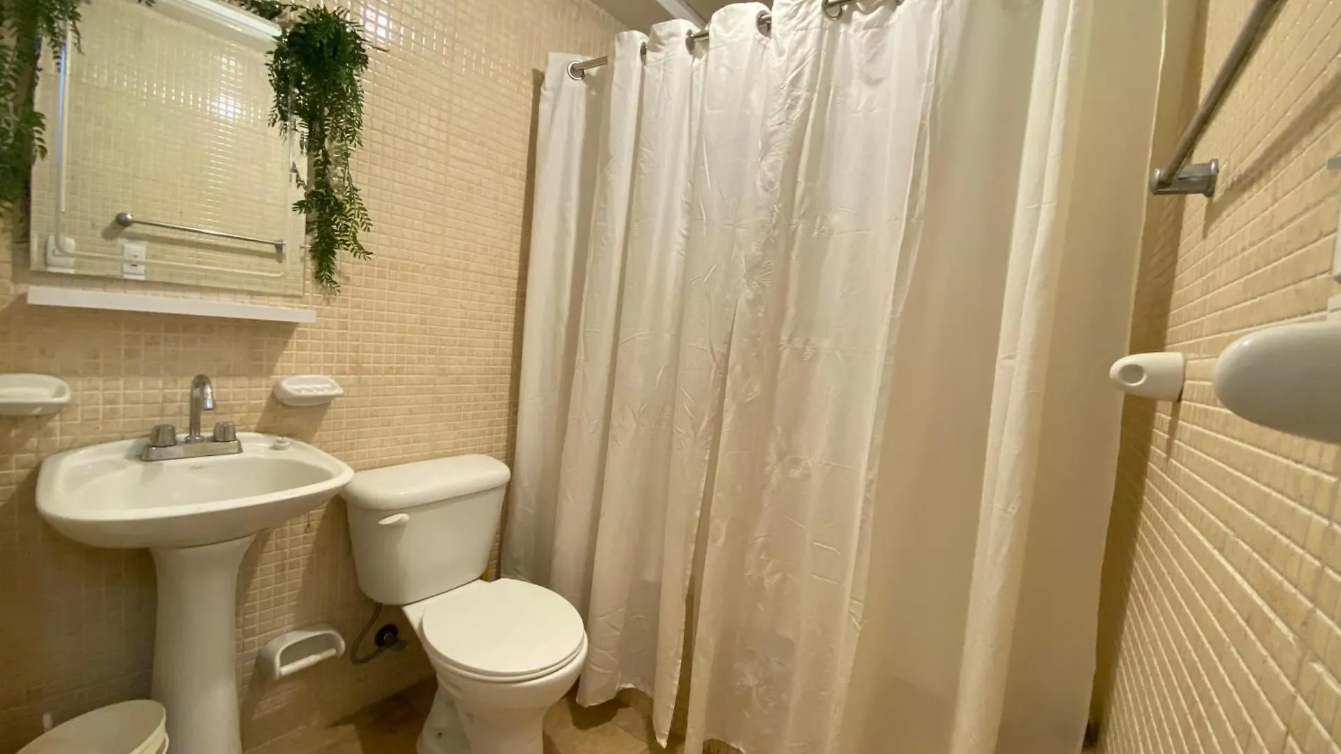 Zona Colonial 2 Habitaciones+Wifi+Balcon Apartamento Completo 聖多明哥
